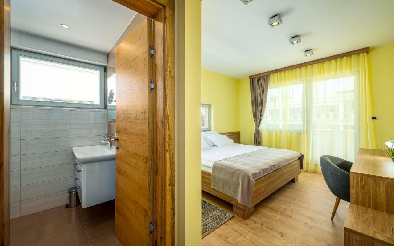 Villa Magnolija Pola Esterno foto